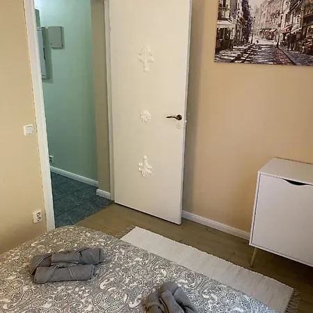 Family 3Bdr Apartment With A Terrace In Kadriorg Апартаменты Таллин