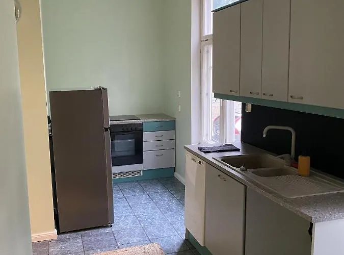 Family 3Bdr Apartment With A Terrace In Kadriorg