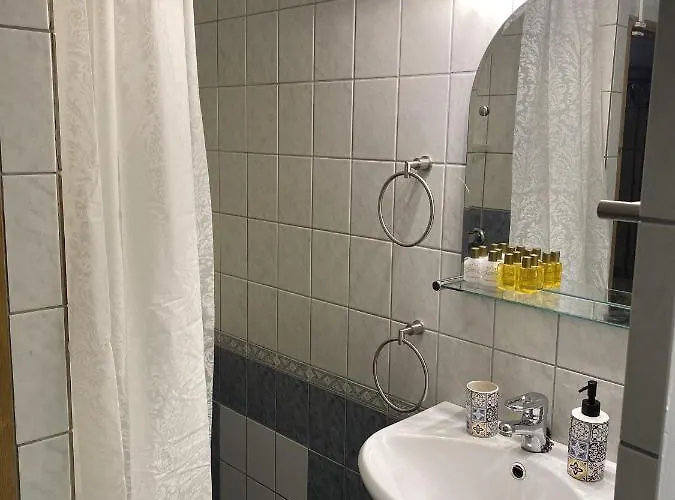 Apartment Family 3Bdr Apartment With A Terrace In Kadriorg *