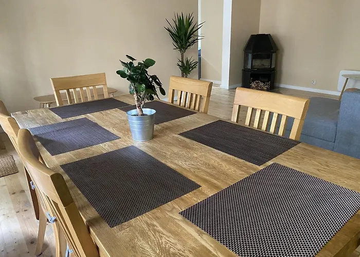 3Bdr Apartment With A Terrace In Kadriorg דירה *